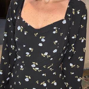 Forever 21 Black Floral Sweetheart Balloon Sleeve Midi Dress with Slit.